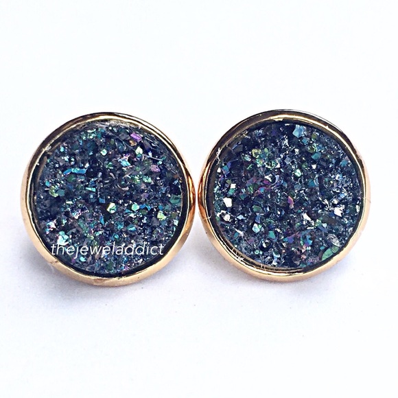 thejeweladdict Jewelry - 3 for 15🎀light teal gunmetal Druzy style studs